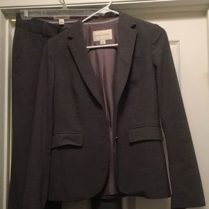 Women’s suit : blazer and pants